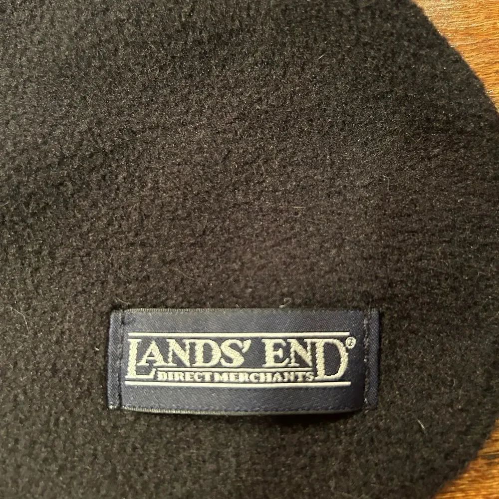 Lands’ End scarf  - Picture 2 of 3
